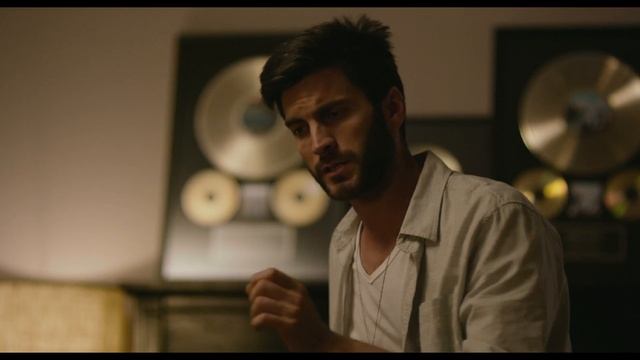 WE ARE YOUR FRIENDS - FUTURE 30" TV SPOT смотреть онлайн