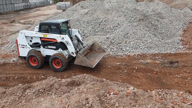 продам Bobcat S630