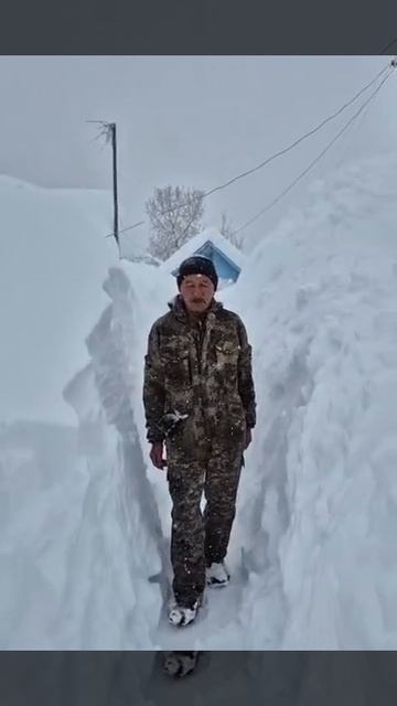 Высота сугробов в Казахстане часть 2 смотреть онлайн