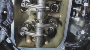 Регулировка клапанов лодочного мотора  Tohatsu MFS 9.9 - 20E.