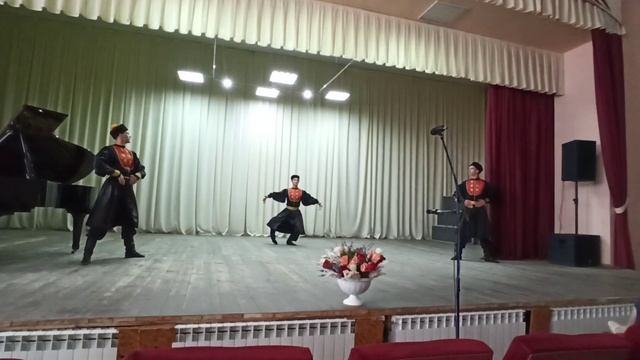 1 сентября колледж-концерт. ещё смотреть онлайн