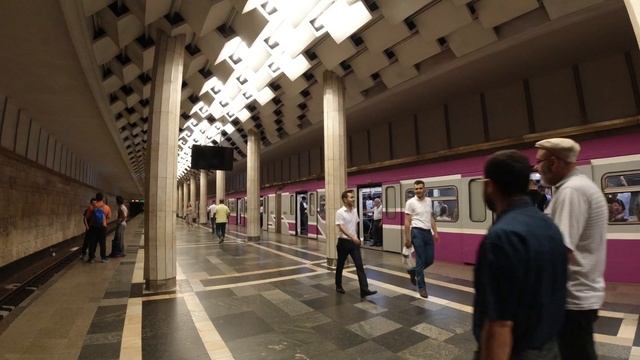 Метро БакуAzerbaijan Baku Metro Ulduz station and ride on metro to Nariman narimanov アゼルバイジャン バクー地下 смотреть онлайн