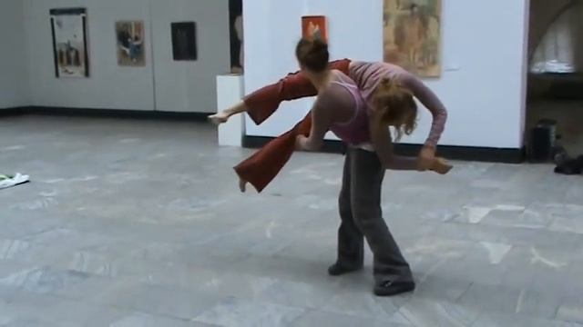 перфоманс в Манеже, часть1 смотреть онлайн