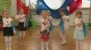 Детский танец Синий платочек