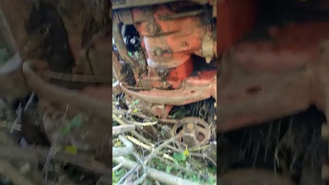 Положили на бок Дт-75. смотреть онлайн