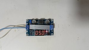 Повышающий постоянное напряжение преобразователь.