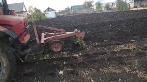 Т-16 и самодельный плуг 2-30