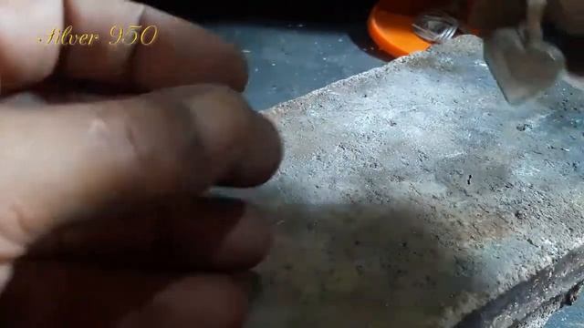 Prata 950, O Primeiro Dentinho De JÚLIA