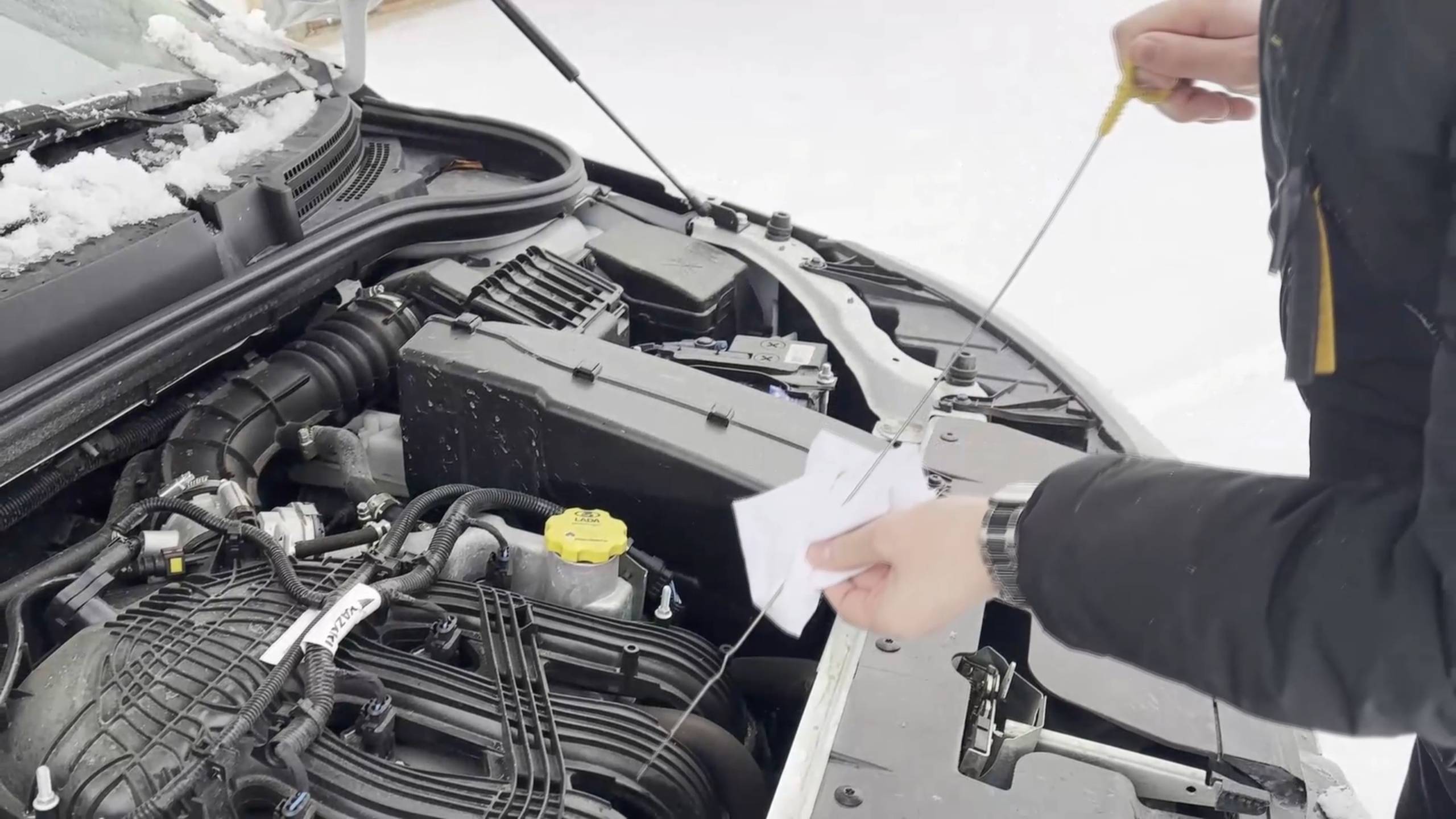 VESTA NG 1.8 ЖРЕТ ЛИ МАСЛО? РАЗБЕРЕМСЯ