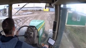Трактор джон дир 8310R продолжаем возить жижу