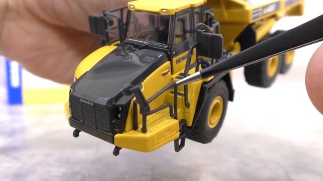 コマツの株主優待非売品！ミニチュア重機７台！ショベルカー（ユンボ）、ダンプトラック、アーティキュレートダンプトラック、ホイールローダー、フォークリフト、モーターグレーダー、クローラードーザー смотреть онлайн