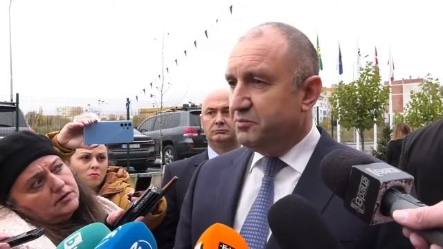 Изявление на президента Румен Радев по актуални въпроси смотреть онлайн