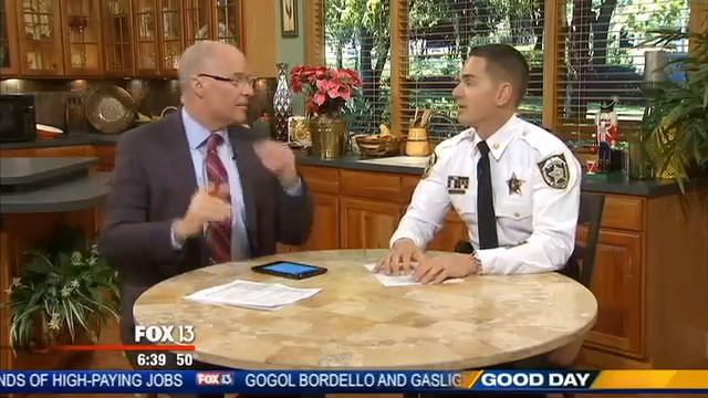 Staying Safe - Christmas Charity - Fox 13 News смотреть онлайн