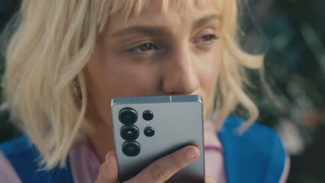 Samsung Galaxy S25 - The Next Big Thing Is You (2025) смотреть онлайн