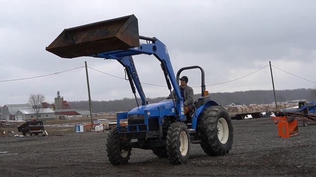 #1676 - New Holland TN55 Tractor with Loader for sale смотреть онлайн