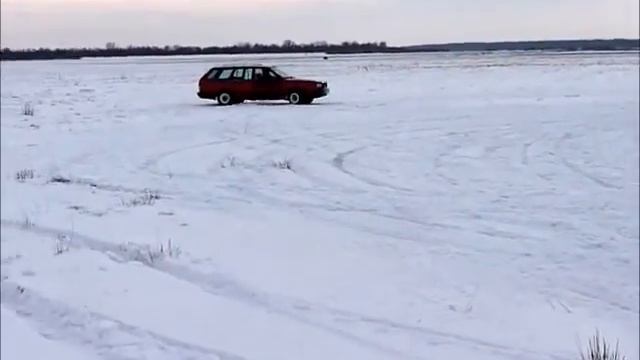 Volkswagen PASSAT 1987 DRIFT смотреть онлайн