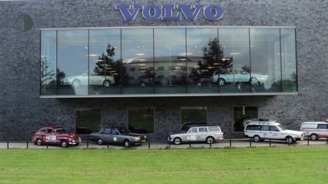 Volvo V60 T3 152pk Nordic+ Sport met trekhaak смотреть онлайн