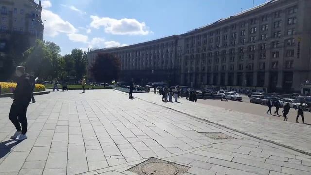 Хрещатик в 70-80 роки і сучасний асфальто-бетон . смотреть онлайн