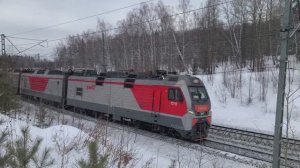 Интенсивное движение грузовых поездов РЖД на Транссибе | Длинные грузовые поезда в Сибири