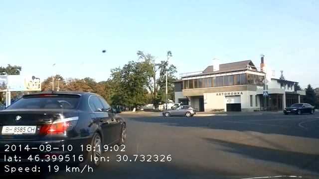 Видеорегистратор из телефона Гранд Дуо Самсунг, сьемки в Одессе смотреть онлайн