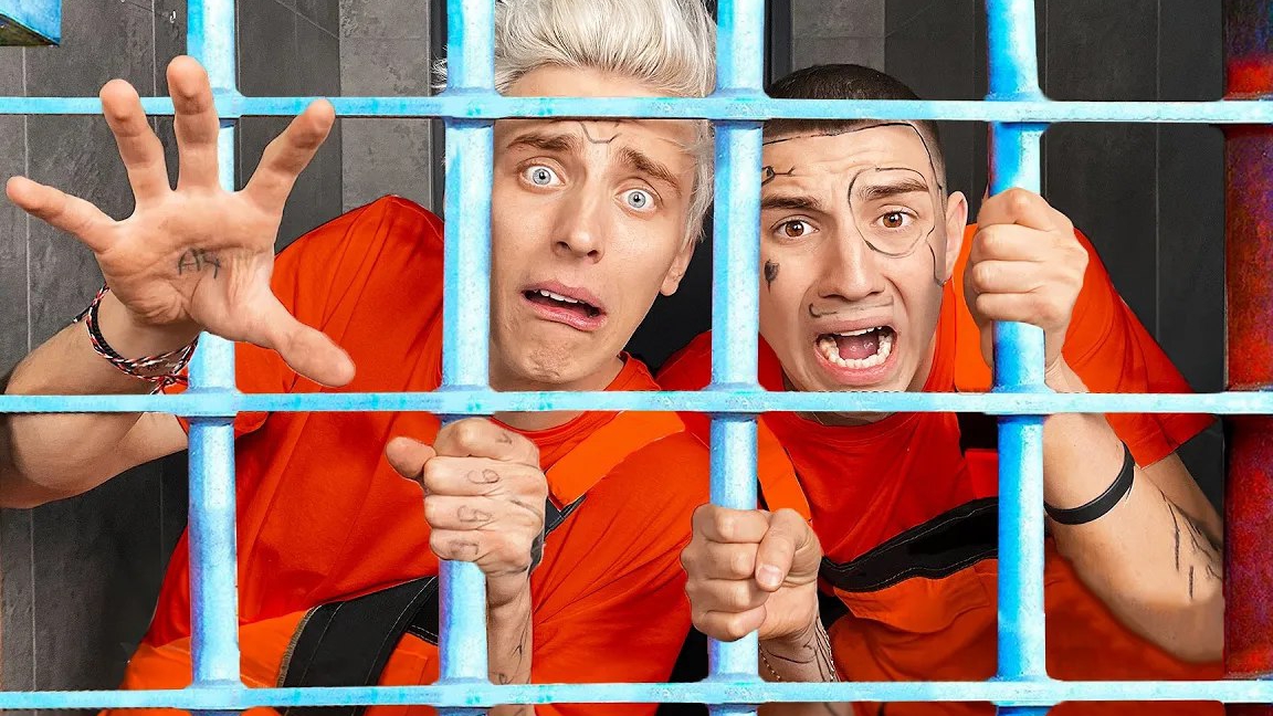 24 часа в ТЮРЬМЕ Челлендж! смотреть онлайн