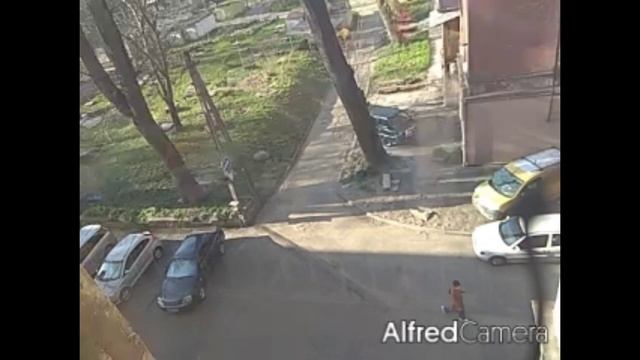 Перша заміна кермових тяг Рено Кенго електро. смотреть онлайн