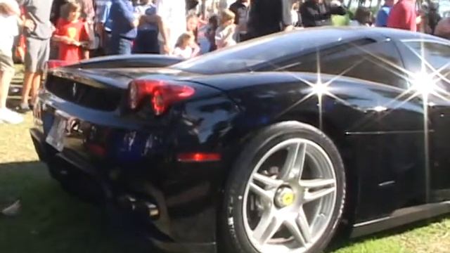 Black Ferrari Enzo Idling (loud)