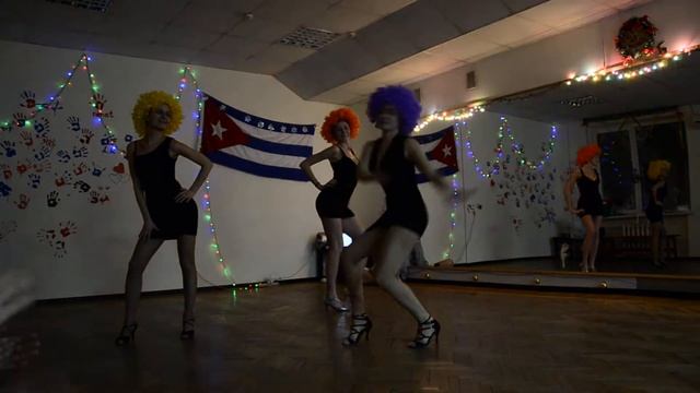 Выступление на новогоднем корпоративе школы Salsa it. смотреть онлайн