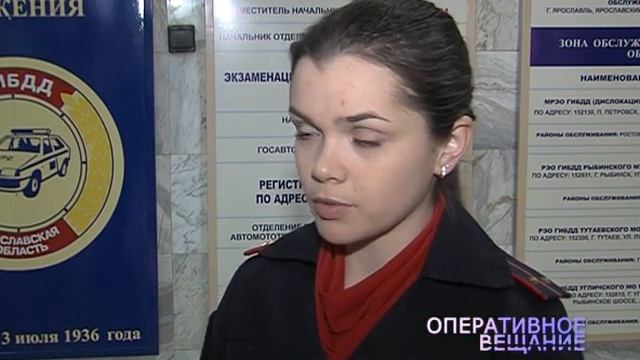 На проспекте Авиаторов легковушка «обняла» бетонный столб смотреть онлайн