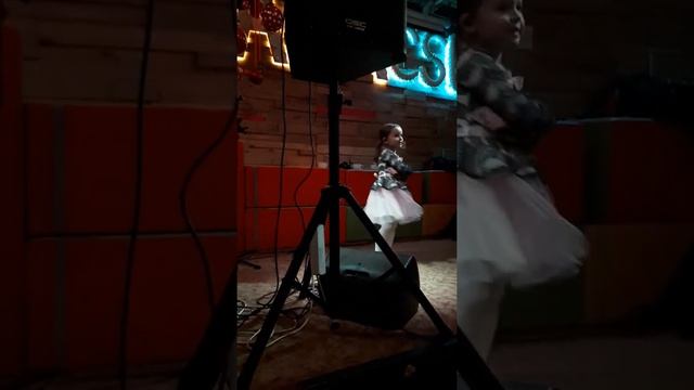 Восходящая звезда корпоративов порвала зал!