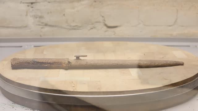 Реставрация немецкого штыка Mauser K98 времен Второй мировой войны смотреть онлайн