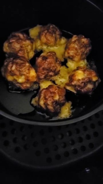 cheesy sausage balls #shorts смотреть онлайн