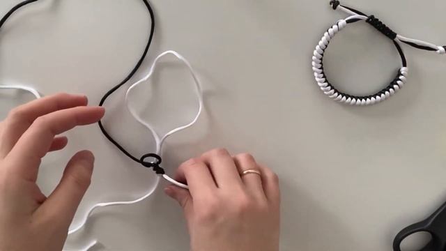 БРАСЛЕТ чёрно-белый 💕😊👌 смотреть онлайн