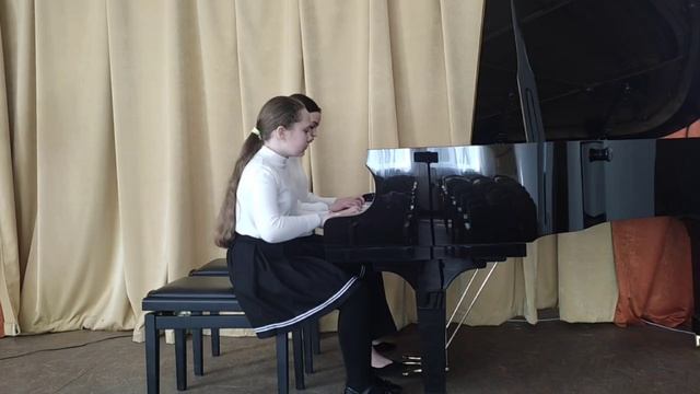 А.Новиков "Смуглянка" смотреть онлайн