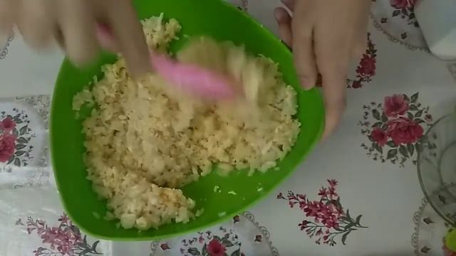 Быстрые пирожки с рисом и яйцом