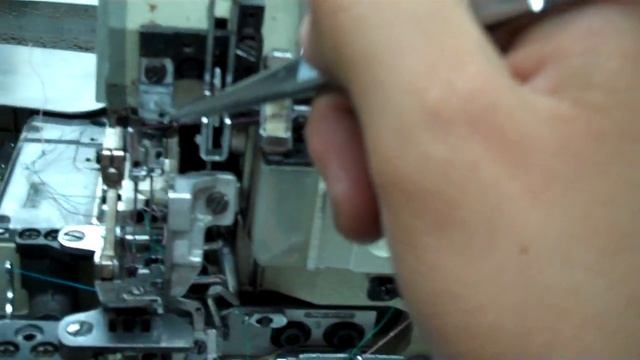 Threading Guide for 5 Thread Overlock (Part 4/5) - ABC Sewing Machine смотреть онлайн