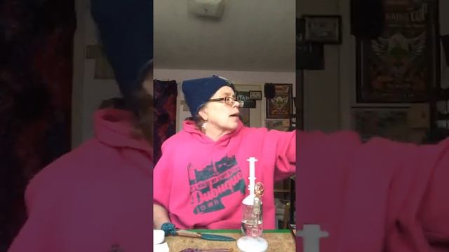 happy Shatterday смотреть онлайн