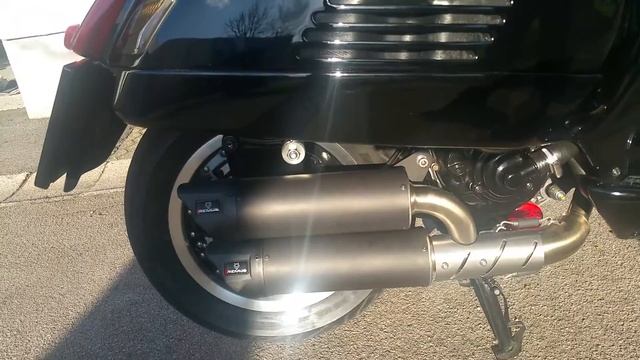 Vespa GTS Remus Dual Flow смотреть онлайн