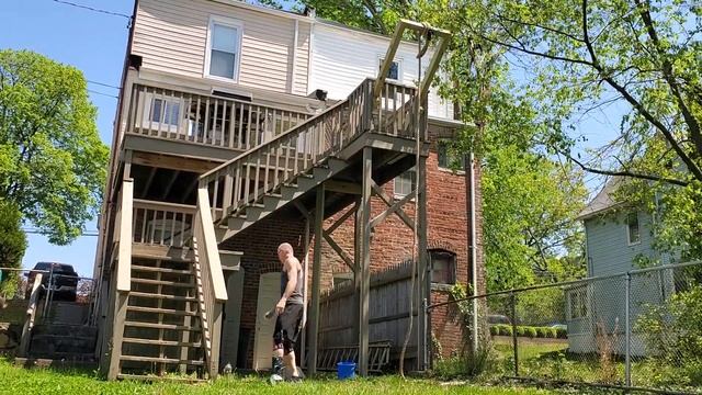 HOME GYM WORKOUT ROPE CLIMBS AND HEAVY SANDBAG 💪 смотреть онлайн