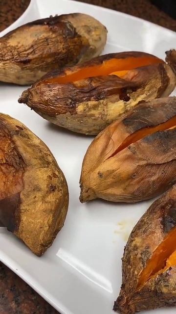 بطاطا مشويه بالكريم شانتيه