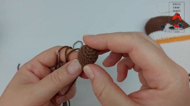 TIĞ İŞİ KIZ VE ERKEK ÇOCUK ÇANTASI / kedili çocuk çantası yapımı /2. bölüm (vücut) смотреть онлайн