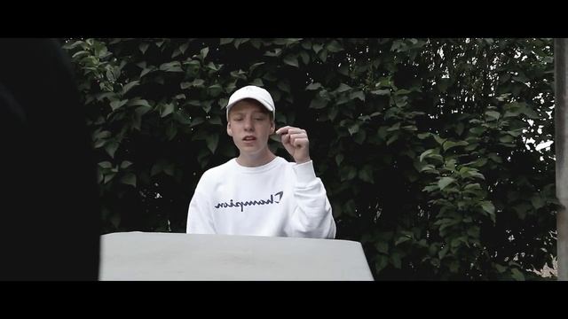 Berkabee - The Search Remix (Official Music Video) смотреть онлайн