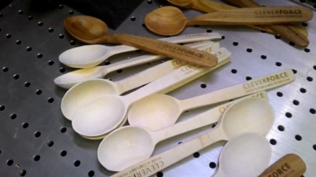 Гравировка на ложках.