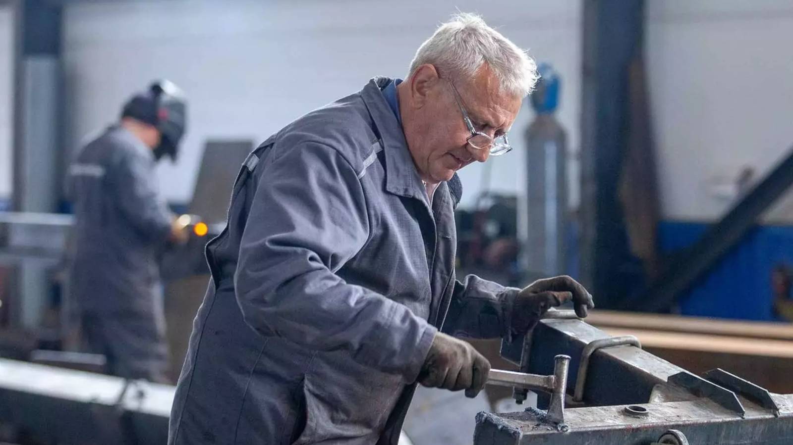 Сколько пенсионных баллов теперь будут начислять работающим пенсионерам смотреть онлайн