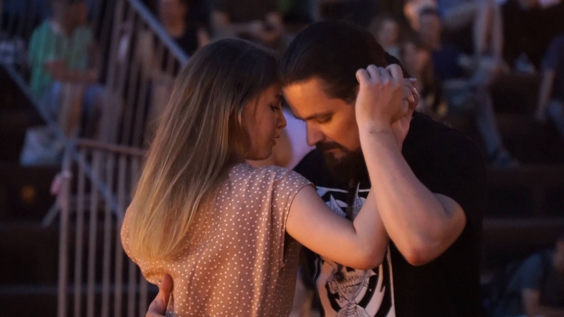 БЕГИ (Хастл опенЭйр)