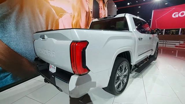 2023 Toyota Tundra смотреть онлайн