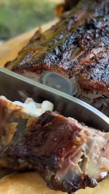 Седло барашка на вертеле! Приобрести вертел можно здесь +79054622200 whatsapp смотреть онлайн