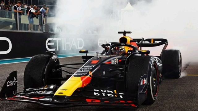 Max Verstappen-Super Max смотреть онлайн