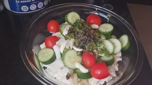 Салат Василий — идеально для Чередования! 🥗✨ смотреть онлайн