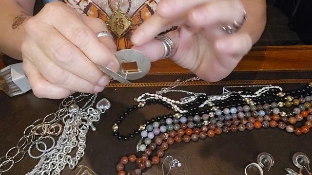 JUDITH RIPKA HEAVEN/ 14KT GOLD/ 15KT GARNET JACKPOT смотреть онлайн